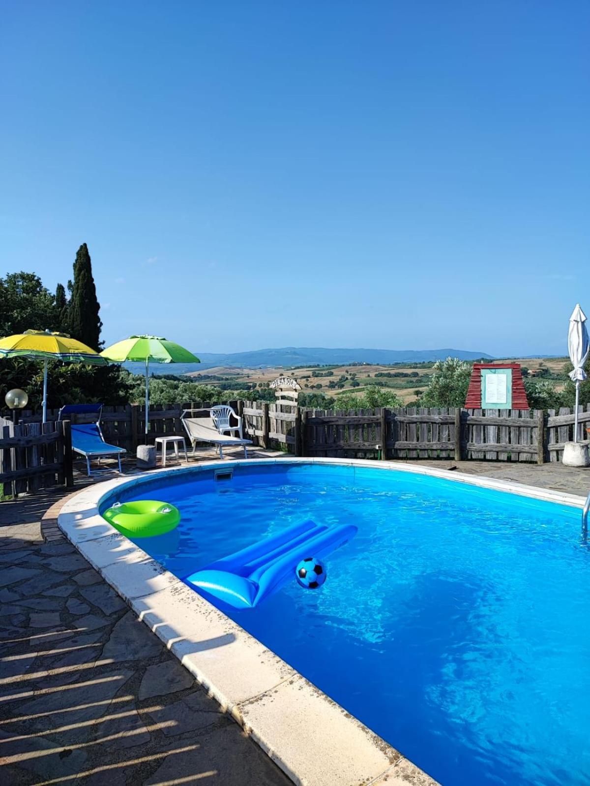 Agriturismo Podere Cherzo Cinigiano ภายนอก รูปภาพ