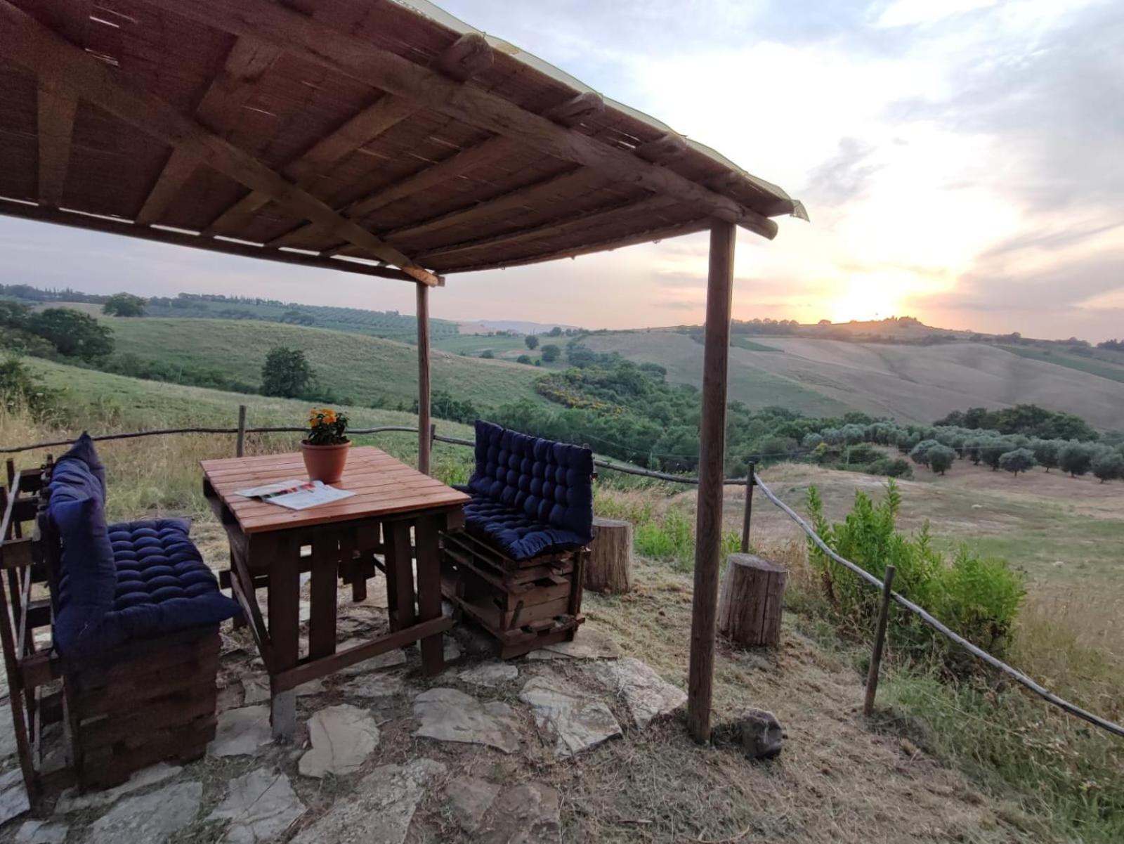 Agriturismo Podere Cherzo Cinigiano ภายนอก รูปภาพ
