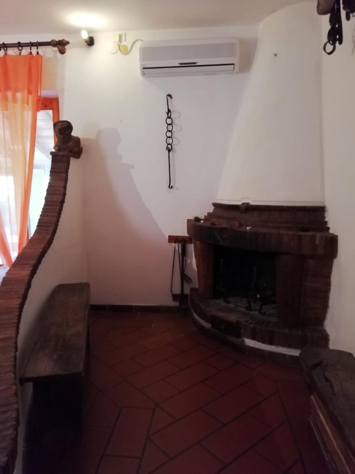 Agriturismo Podere Cherzo Cinigiano ภายนอก รูปภาพ